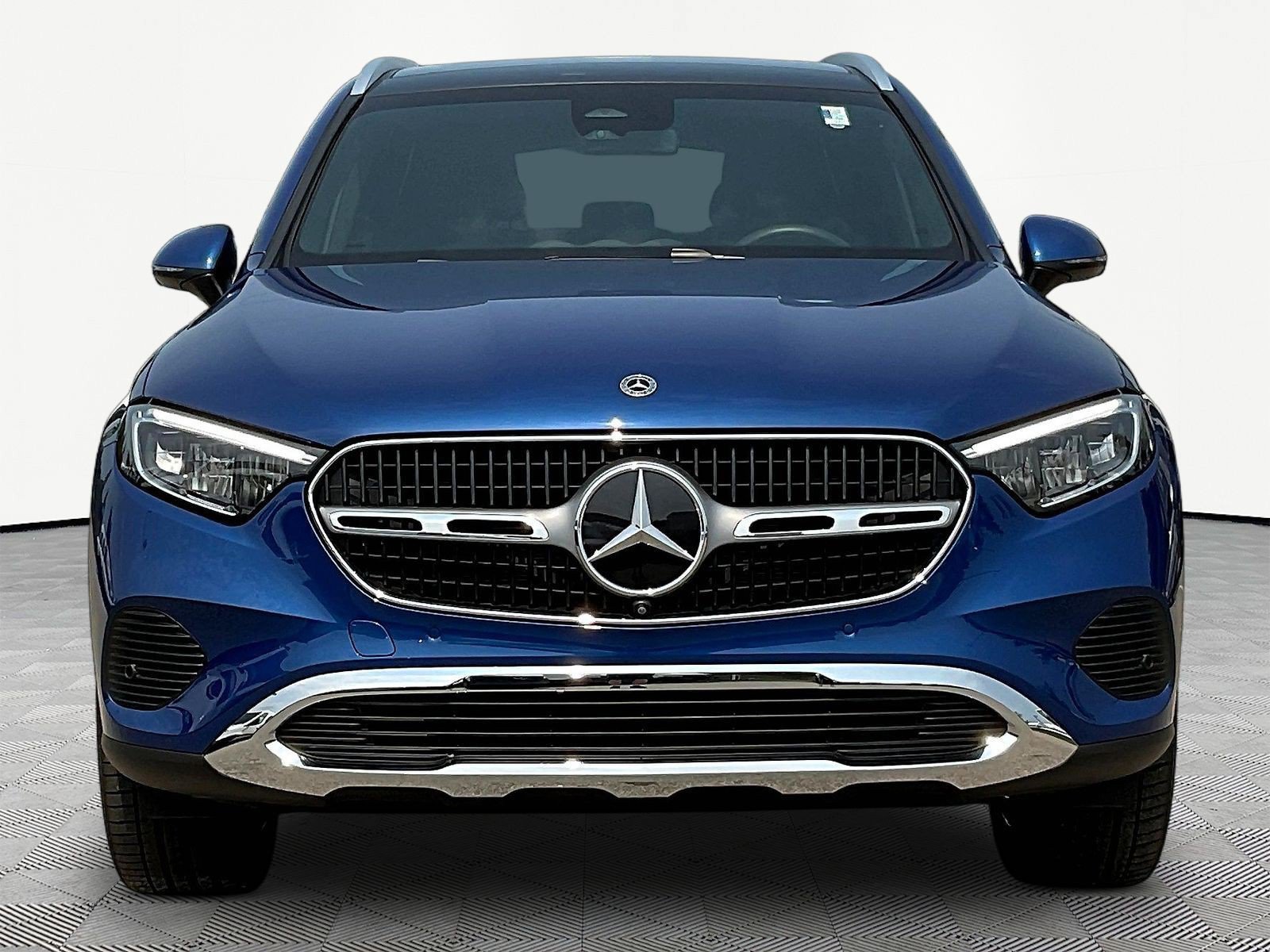 Certified 2026 Mercedes-Benz GLC 300 4MATIC image 2