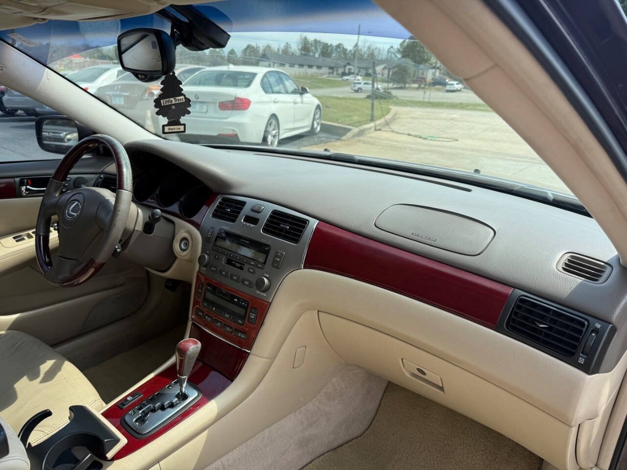 Used 2004 Lexus ES 330 FWD image 16