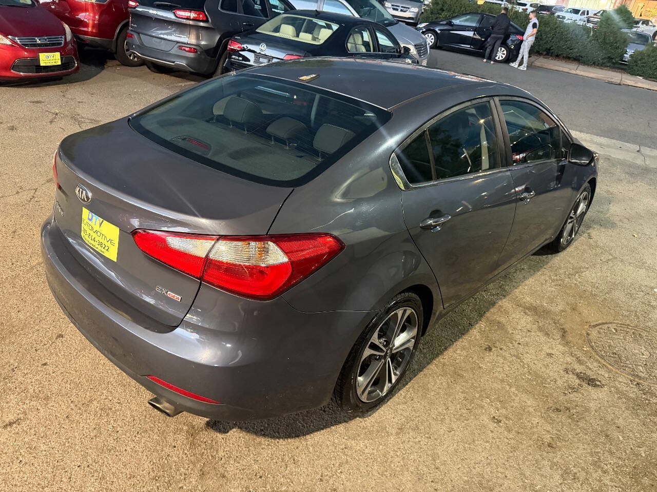 Used 2016 Kia Forte EX FWD image 7