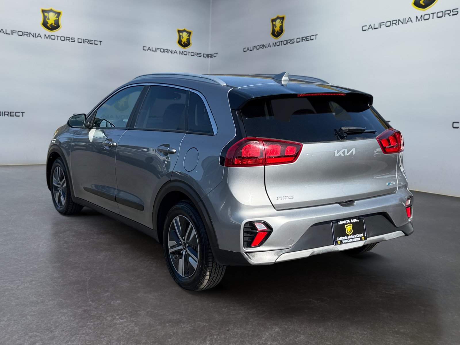 Used 2022 Kia Niro LXS w/ Digital Cluster Package FWD image 6