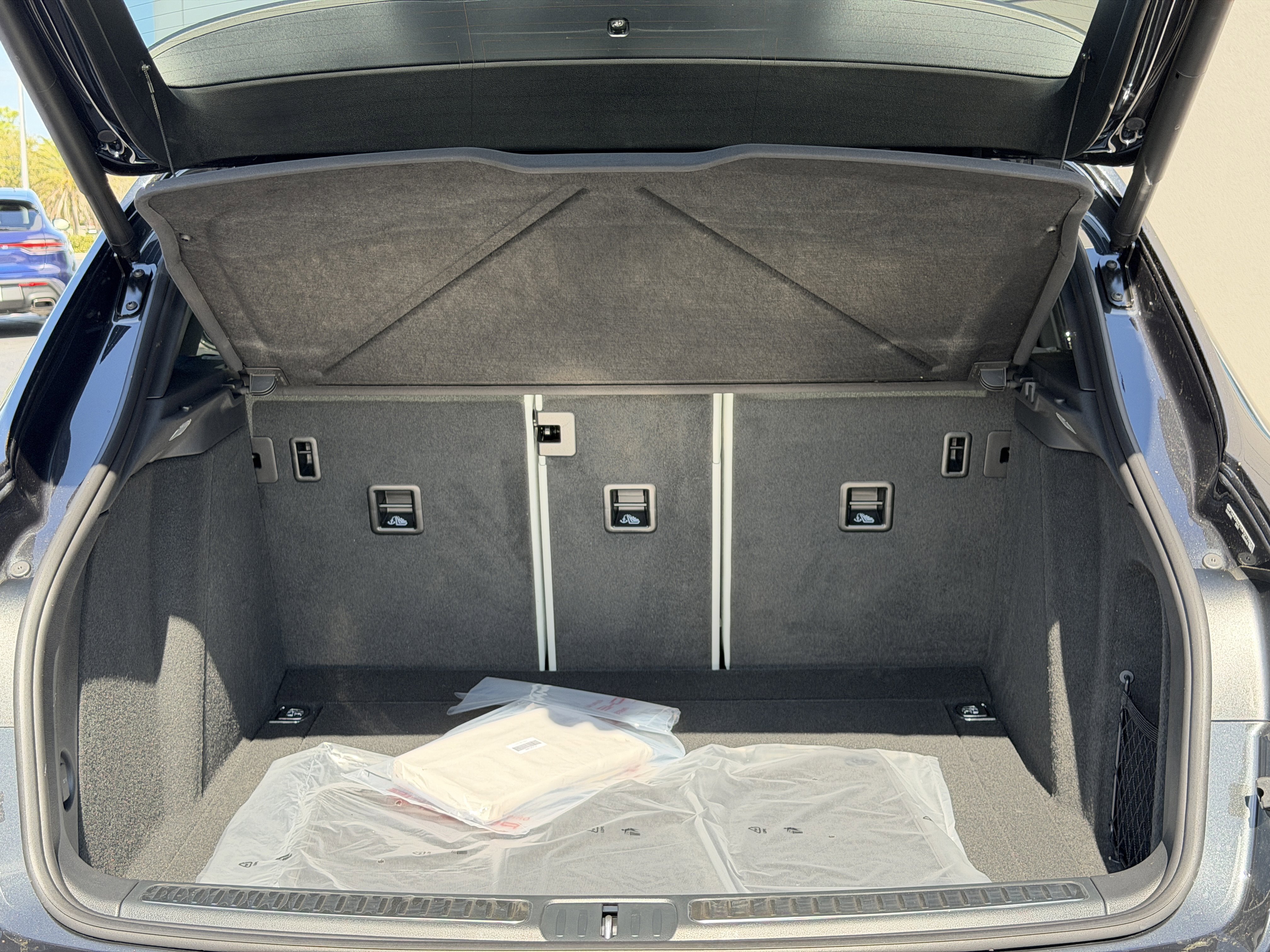 New 2026 Porsche Macan Turbo image 14