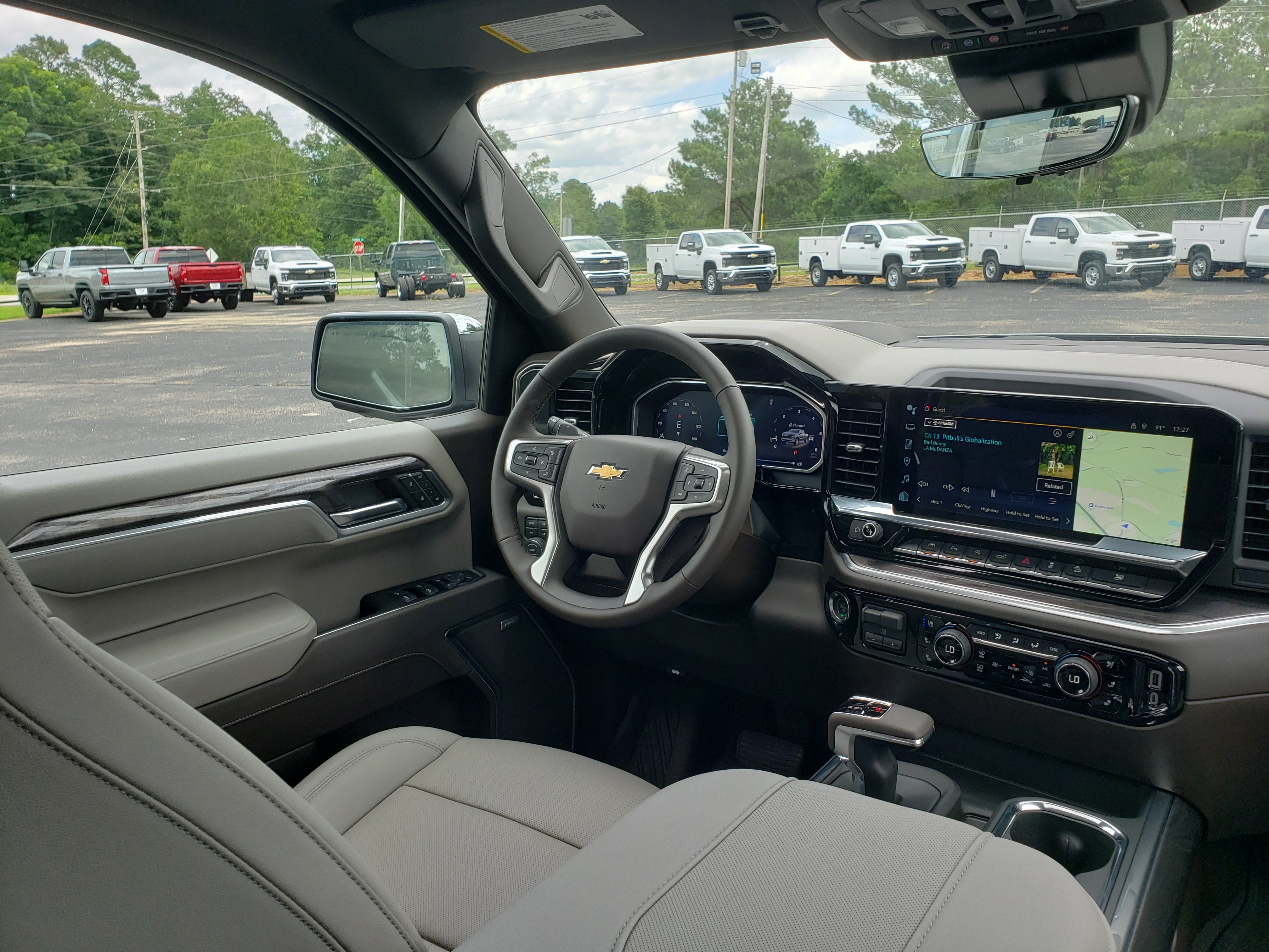 New 2026 Chevrolet Silverado 1500 LTZ w/ LTZ Premium Package AWD/4WD image 38