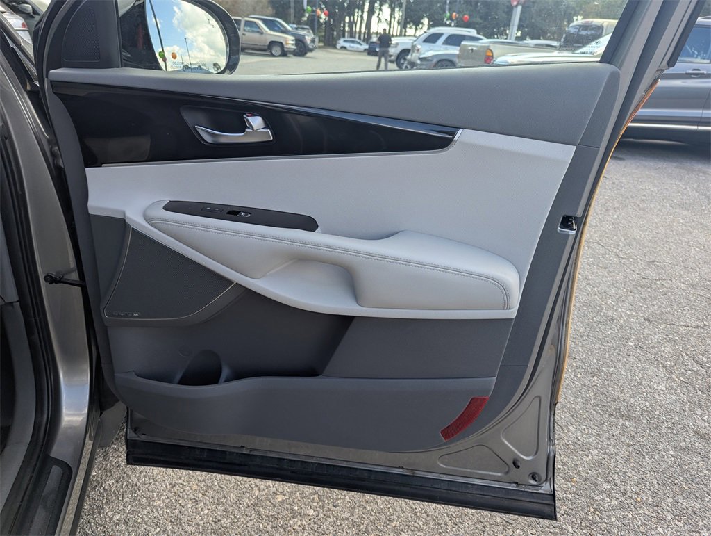 Used 2019 Kia Sorento SX w/ SX Touring Package image 38