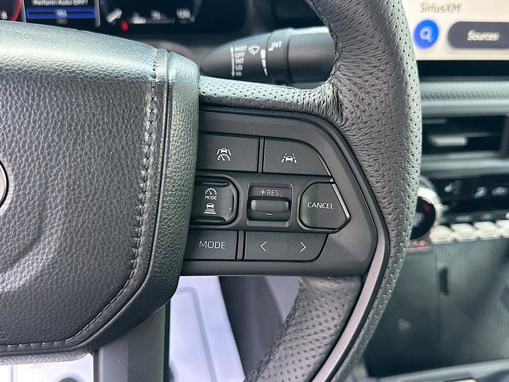 Used 2025 Toyota Tacoma TRD Pro AWD/4WD image 27