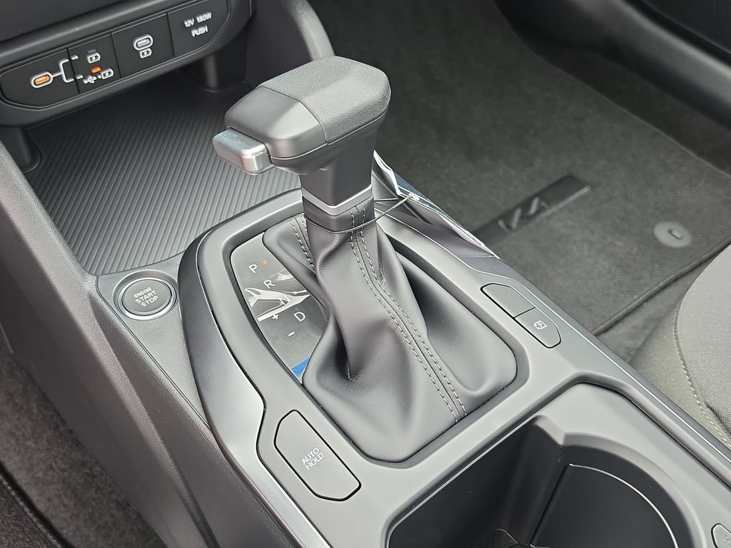 New 2026 Kia K4 FWD image 25