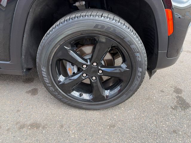 Used 2023 Jeep Grand Cherokee Altitude AWD/4WD image 15