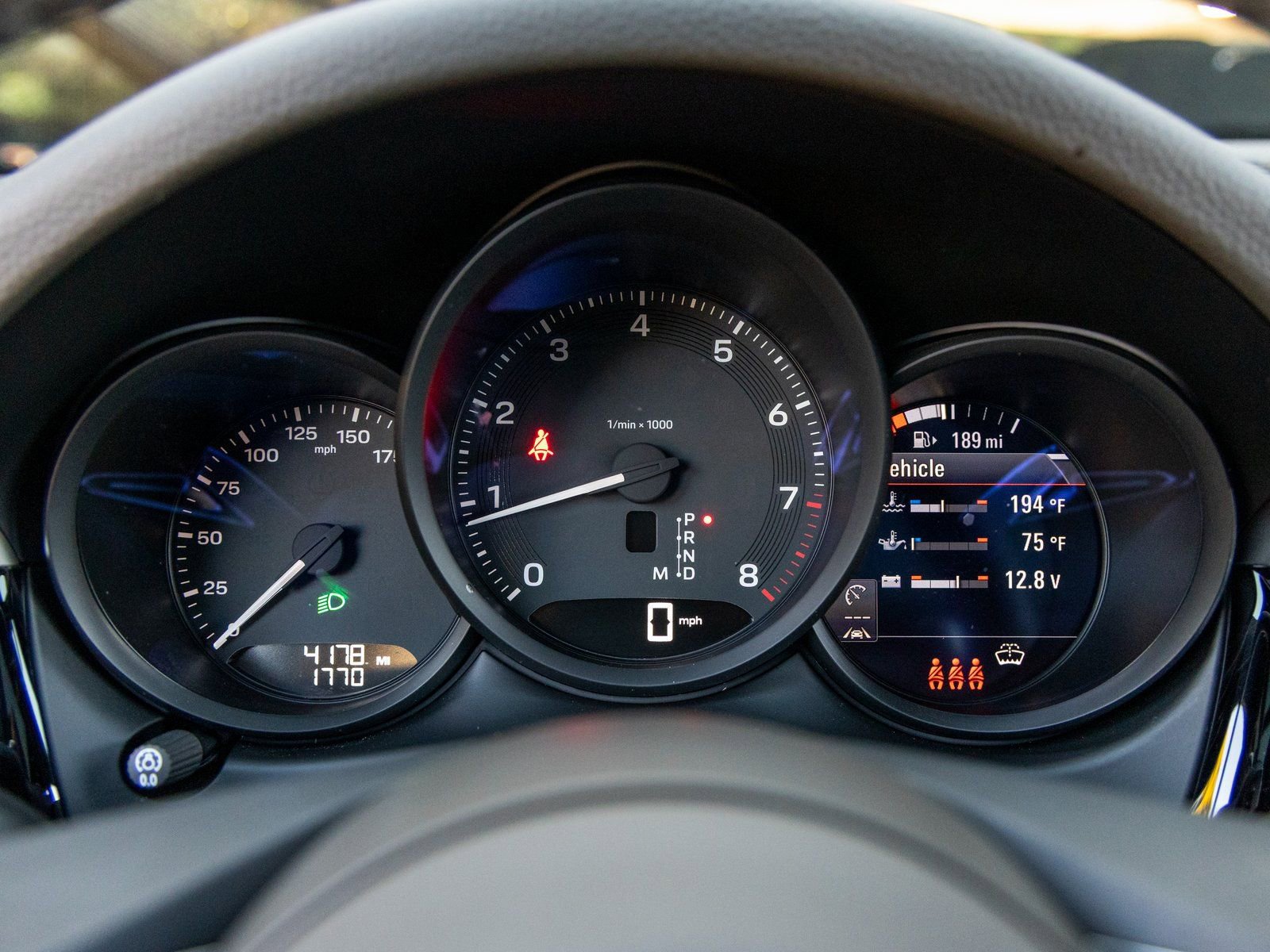 Certified 2025 Porsche Macan image 33