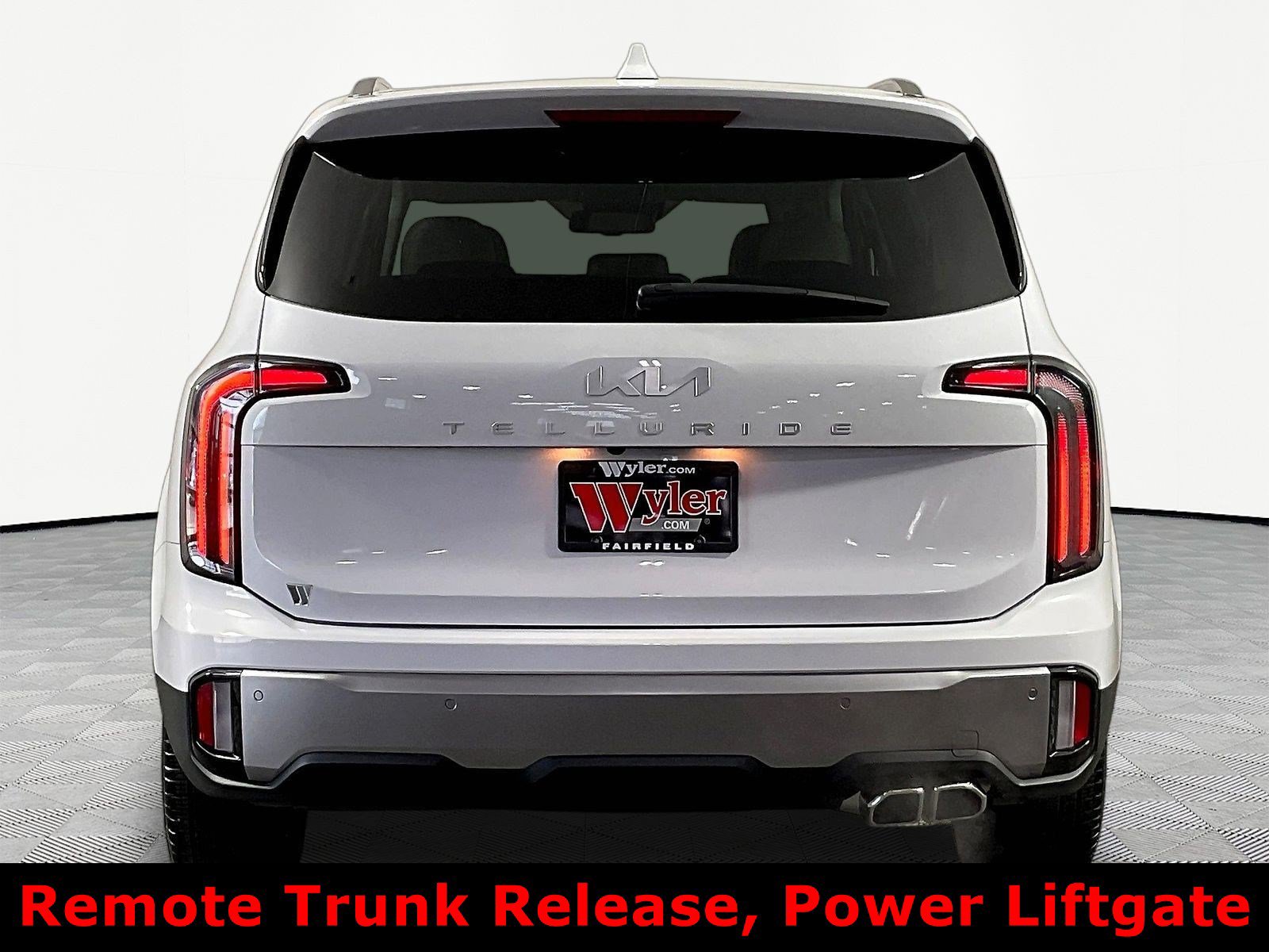 Used 2025 Kia Telluride EX FWD image 5