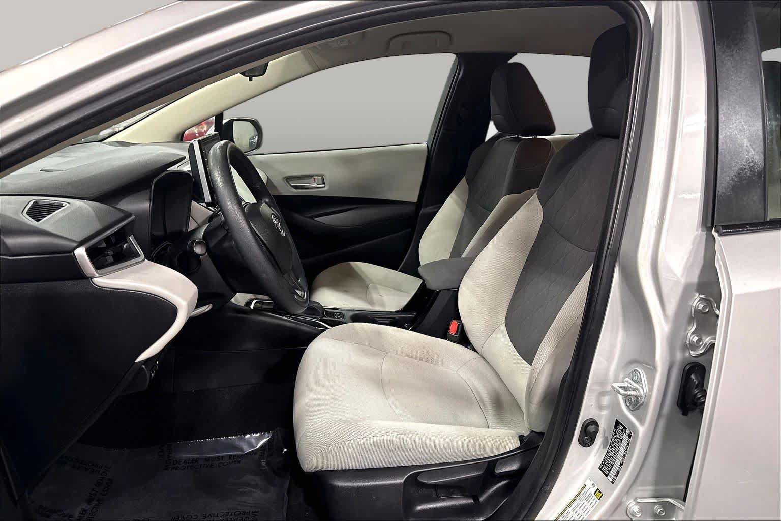 Used 2021 Toyota Corolla LE FWD image 8
