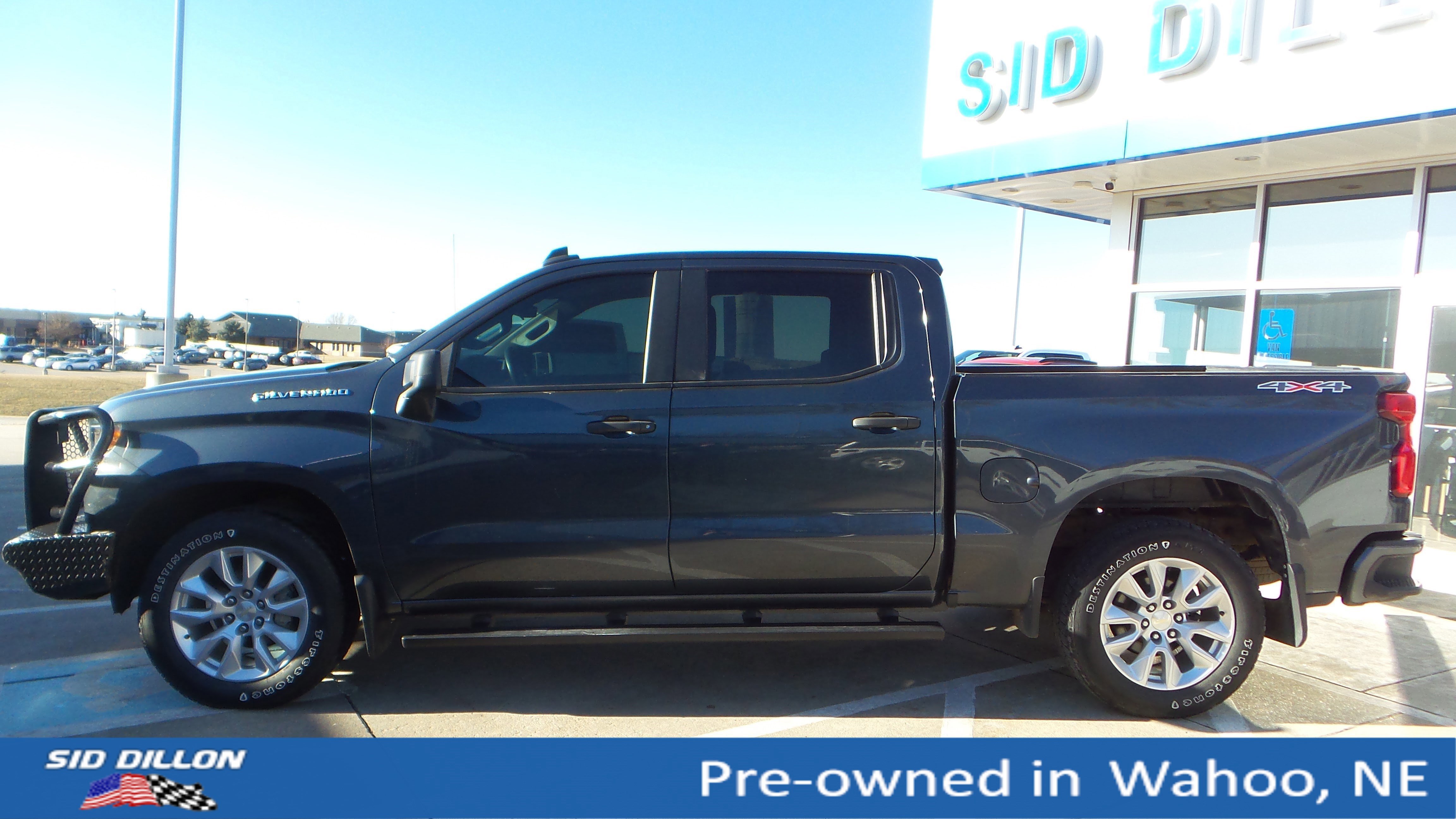 Used 2019 Chevrolet Silverado 1500 Custom w/ Custom Value Package image 2