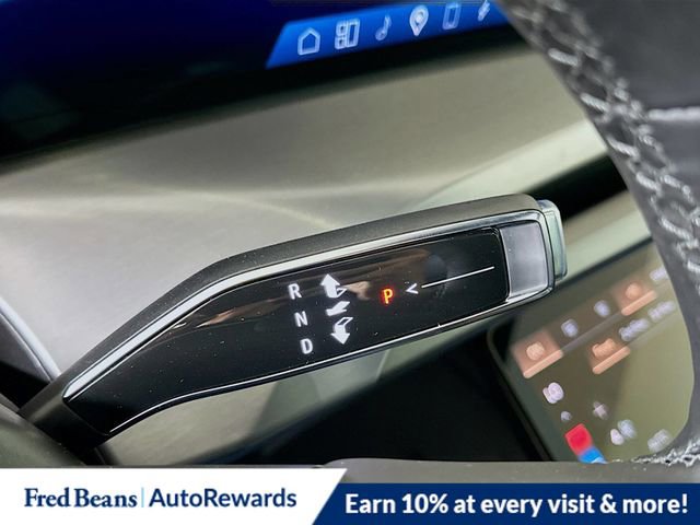 New 2026 Cadillac Vistiq Premium Luxury image 12