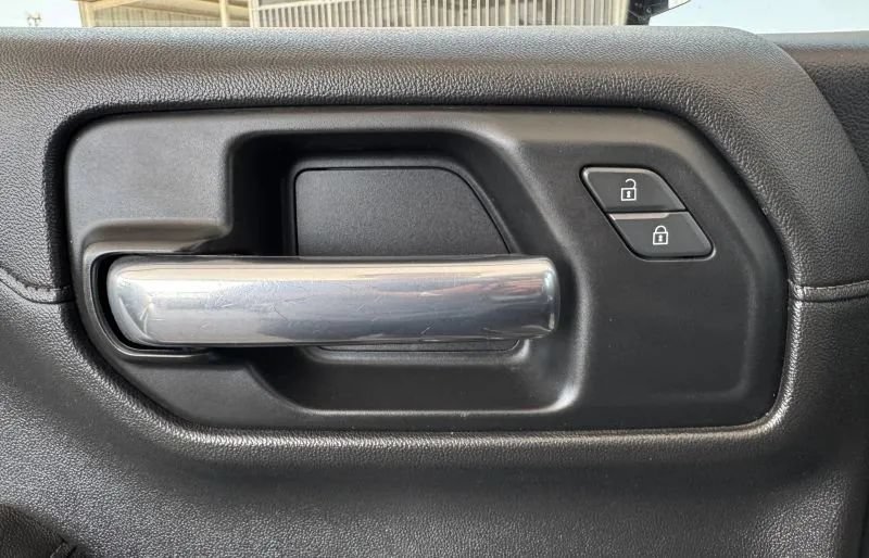 Used 2019 Chevrolet Silverado 1500 LT Trail Boss AWD/4WD image 38