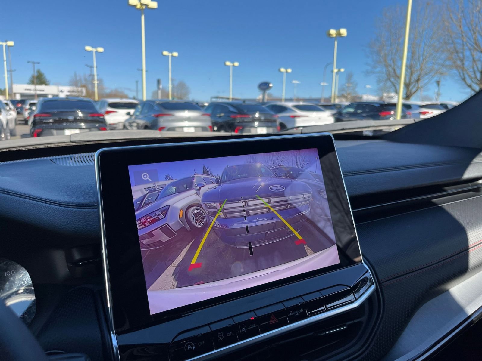 Used 2025 Jeep Compass Trailhawk image 24