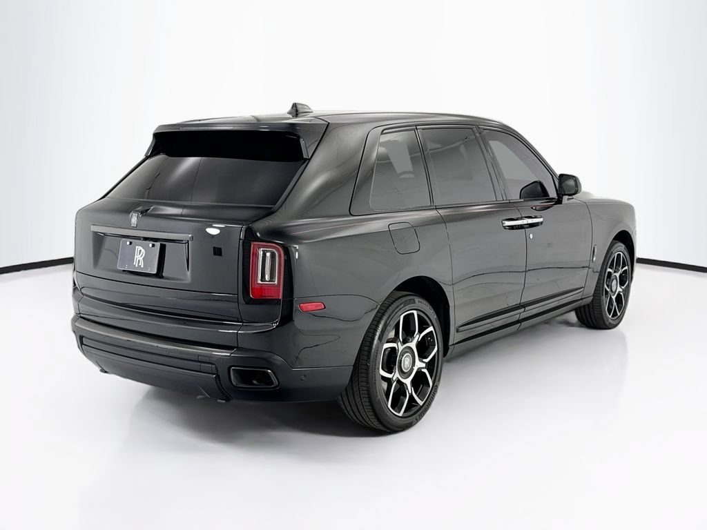Certified 2022 Rolls-Royce Cullinan Black Badge w/ Dark Exterior Package AWD/4WD image 5