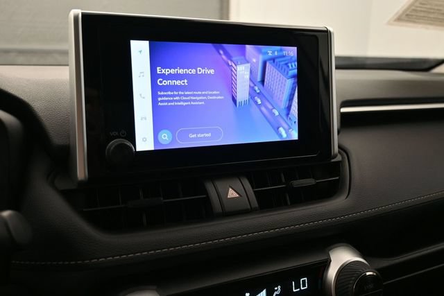 Used 2025 Toyota RAV4 XLE FWD image 17