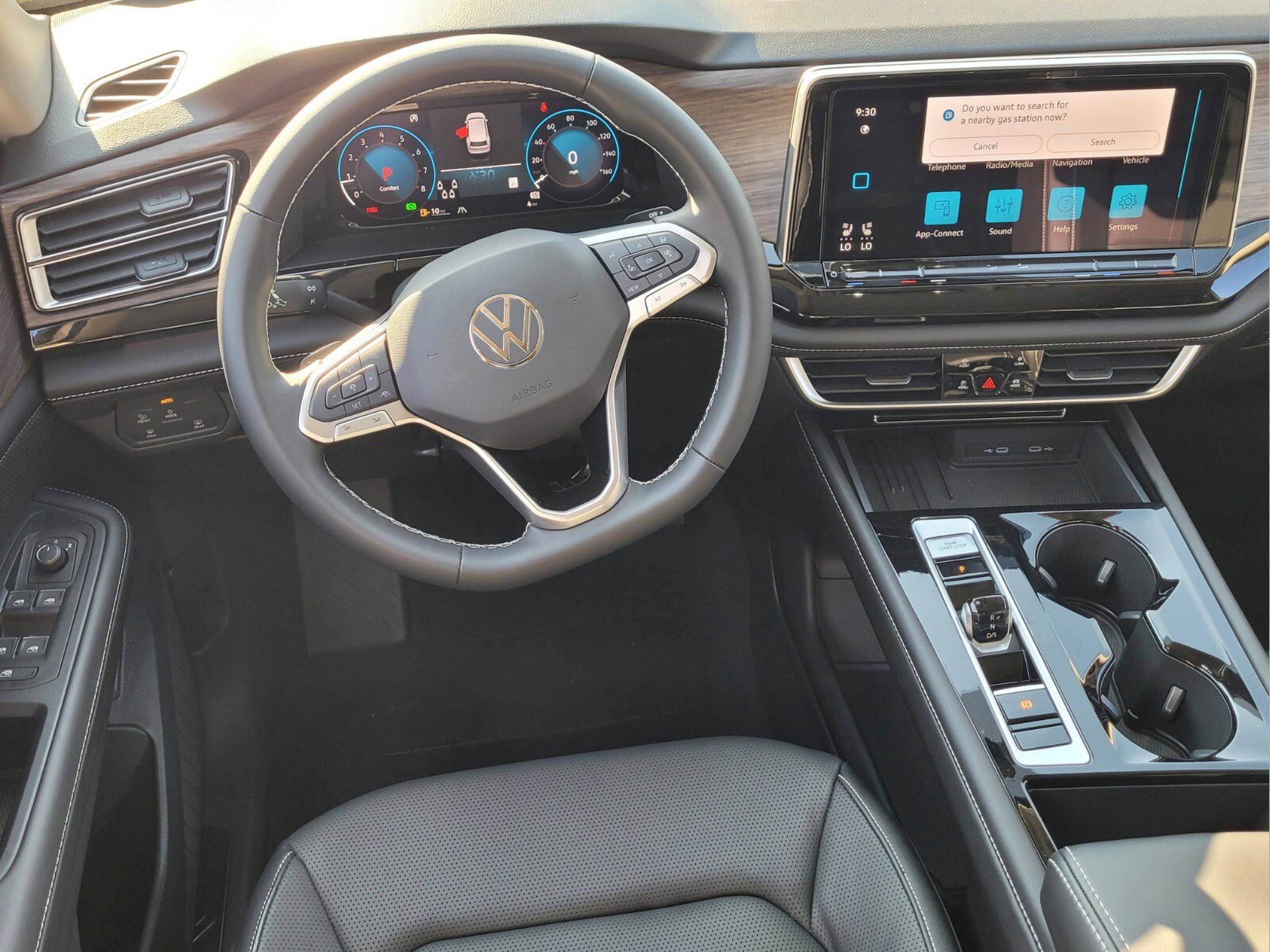 New 2026 Volkswagen Atlas SEL image 9