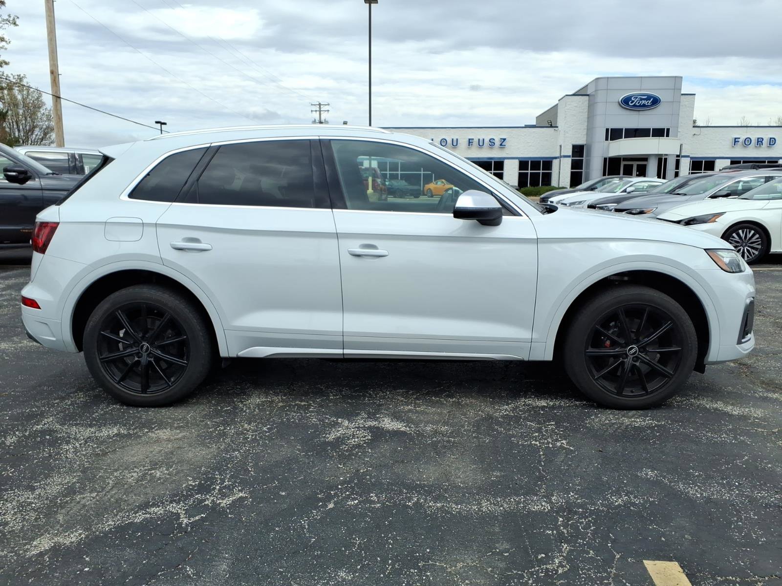 Used 2022 Audi SQ5 Premium image 29