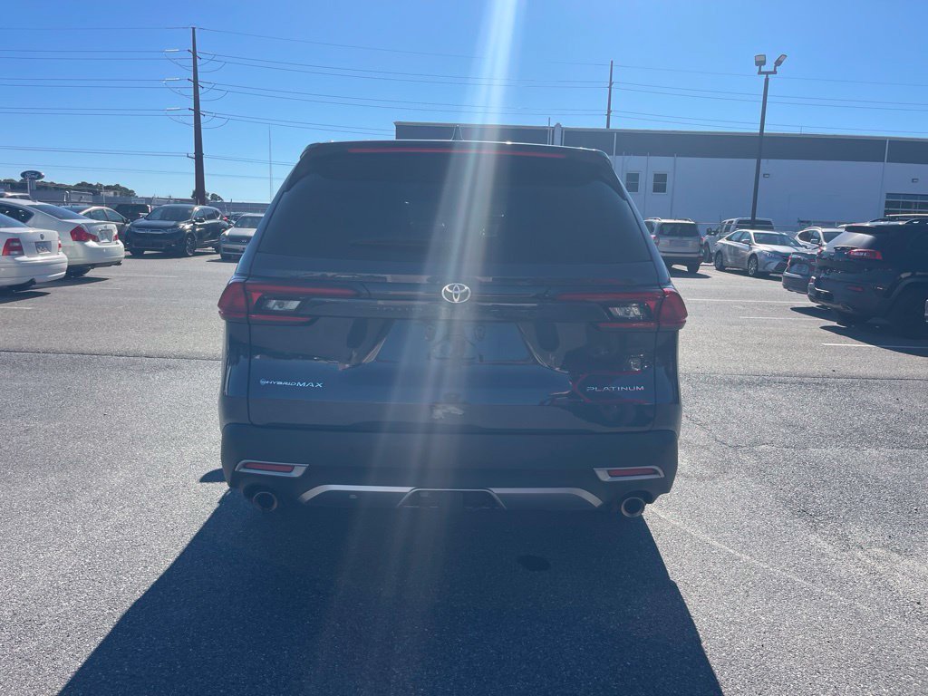Used 2025 Toyota Grand Highlander AWD Hybrid image 4