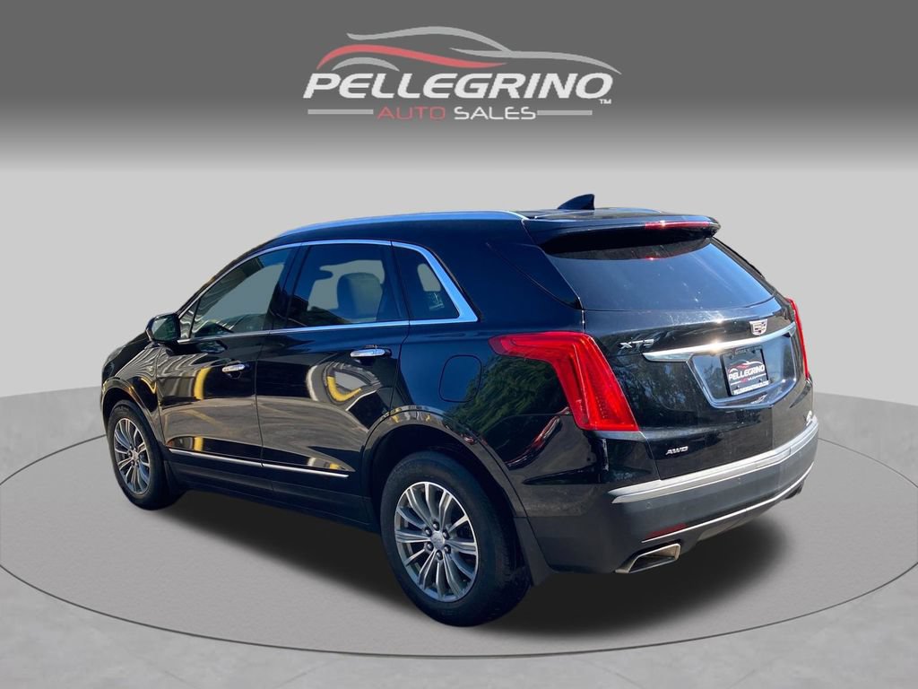 Used 2017 Cadillac XT5 Luxury w/ Driver Awareness Package AWD/4WD image 4