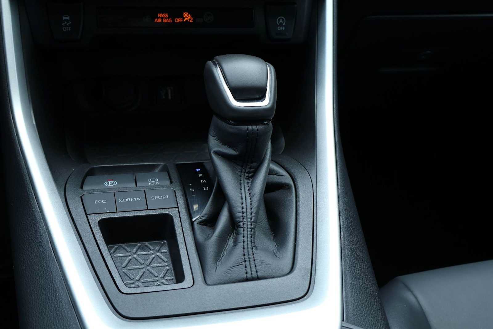 Used 2023 Toyota RAV4 XLE Premium FWD image 17