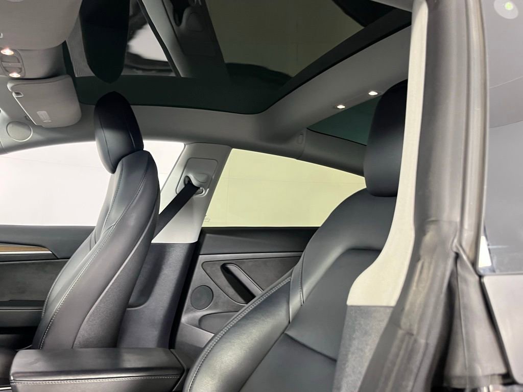 Used 2023 Tesla Model 3 Standard Range RWD image 18