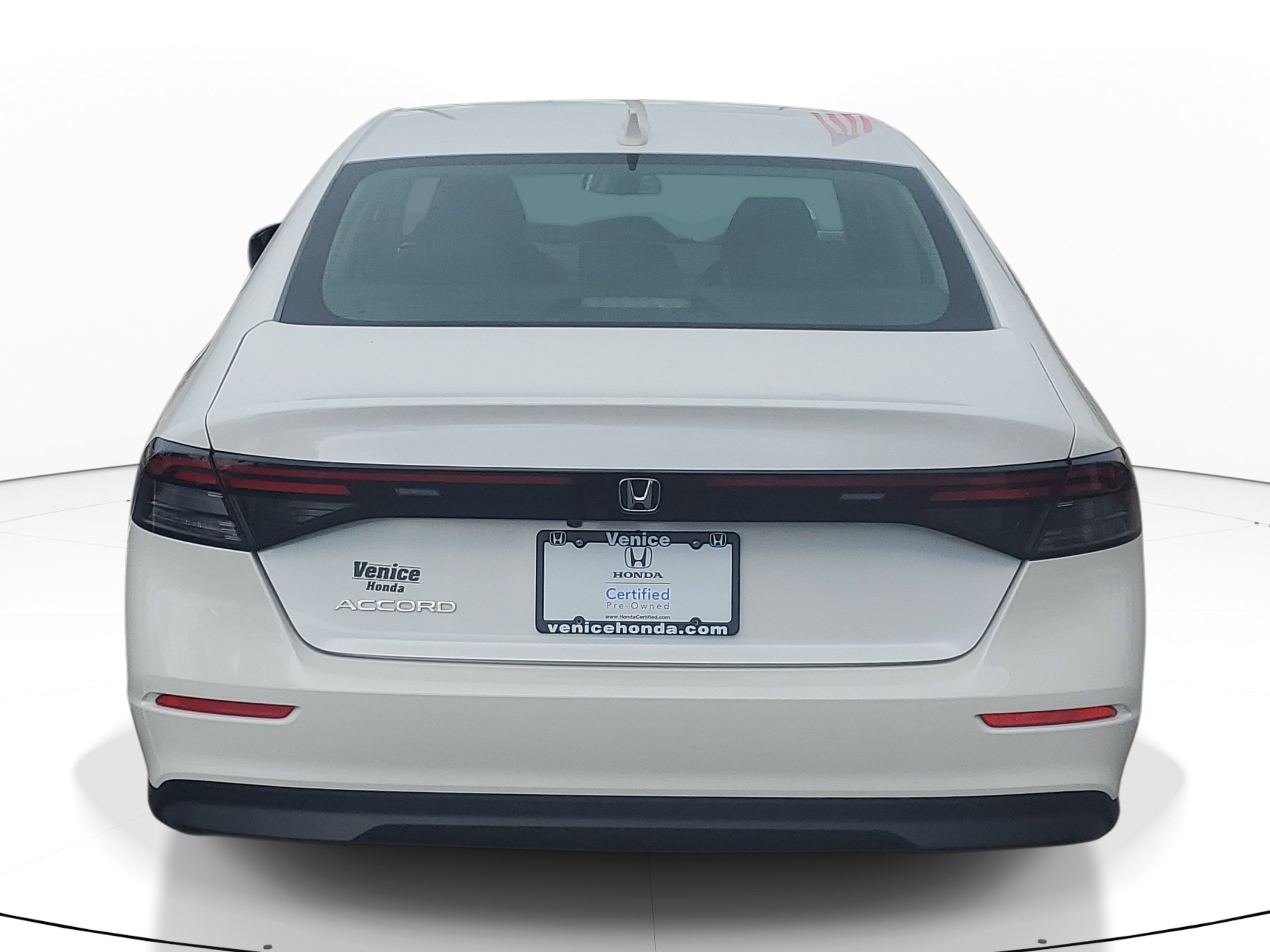 Certified 2025 Honda Accord LX image 5