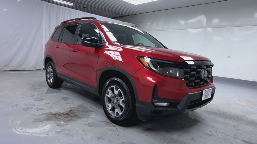 Used 2022 Honda Passport TrailSport image 2