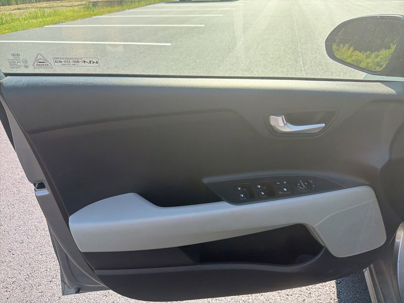 Used 2022 Kia Rio S FWD image 8