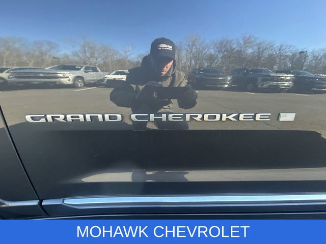 Used 2022 Jeep Grand Cherokee Summit w/ Adv Protech Group IV image 34