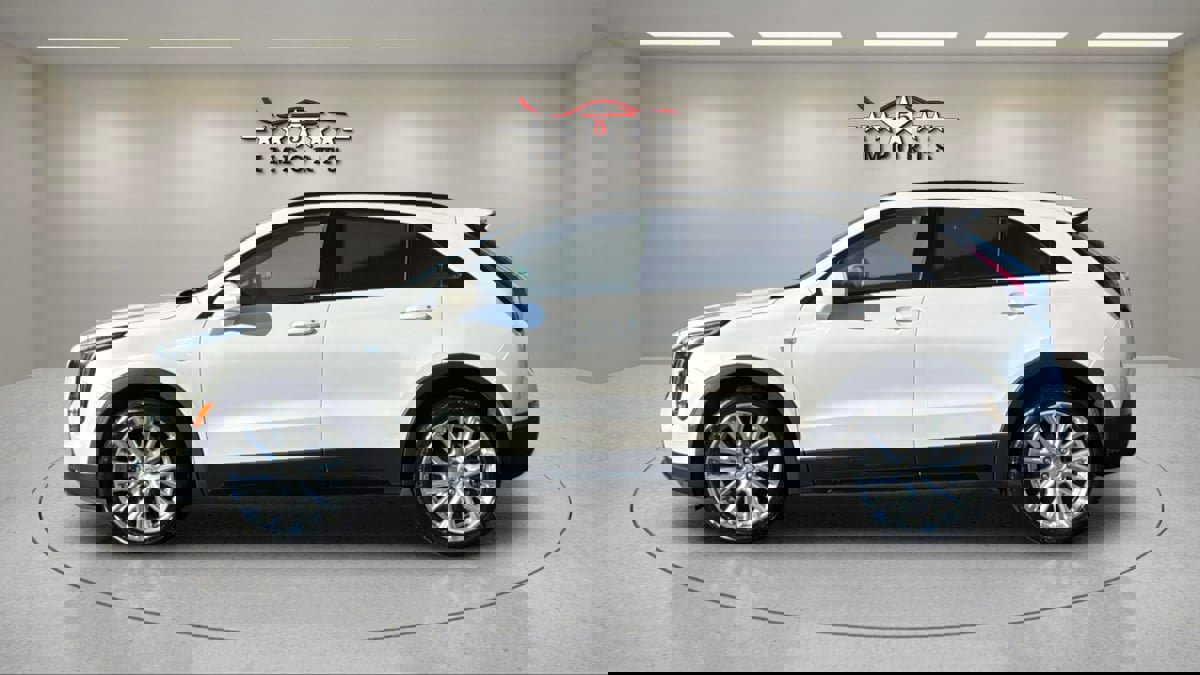 Used 2019 Cadillac XT4 Sport image 2