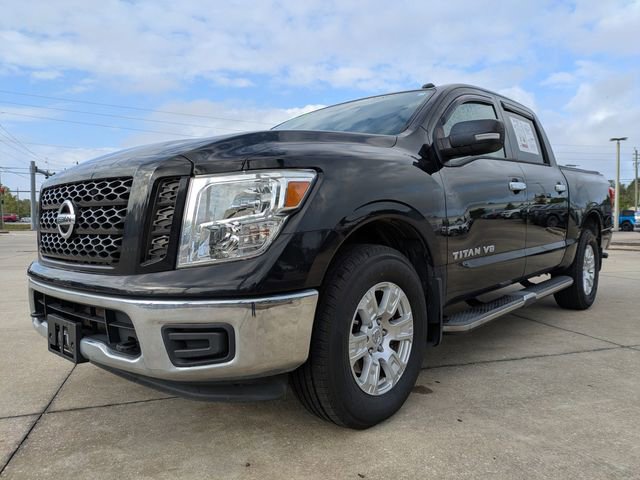 Used 2019 Nissan Titan SV image 8