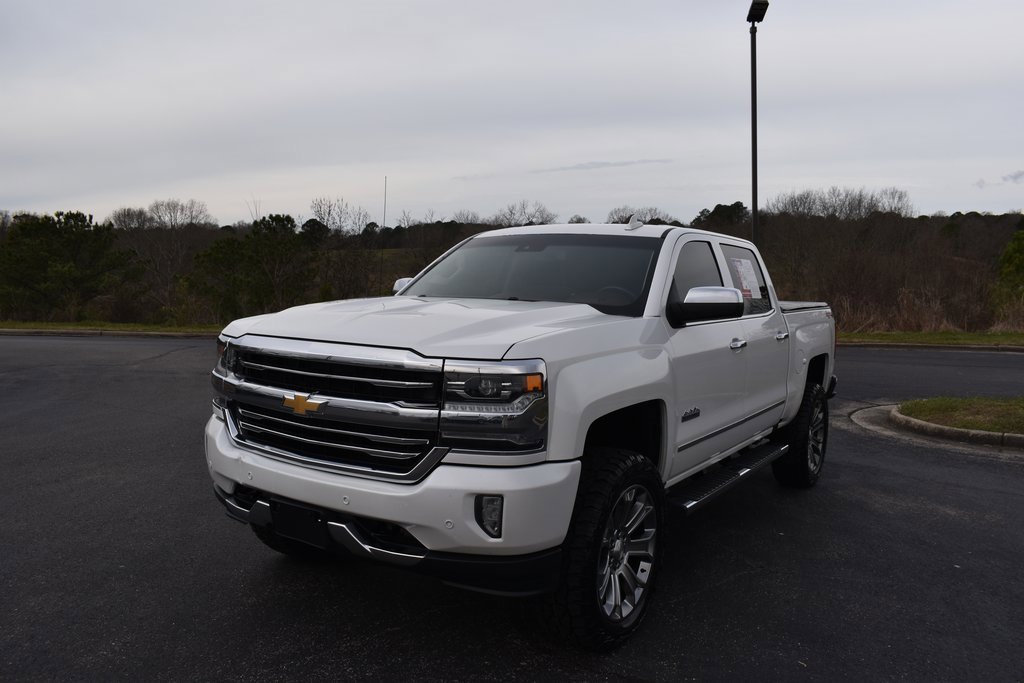 Used 2018 Chevrolet Silverado 1500 High Country image 2