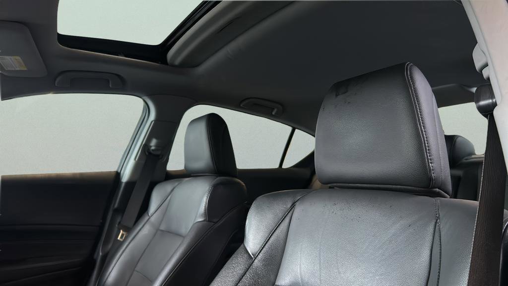 Used 2017 Acura ILX FWD image 13