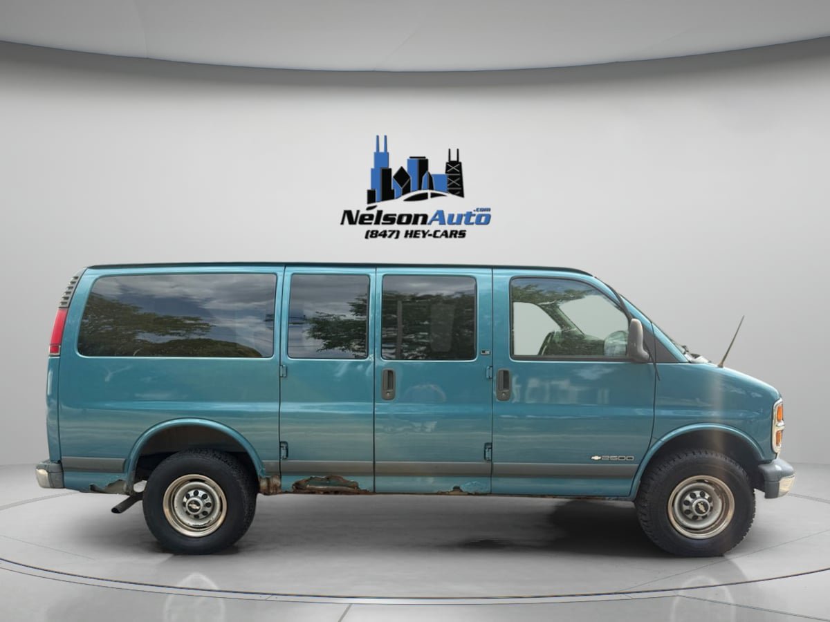 Used 1998 Chevrolet Express 2500 Passenger w/ Preferred Equipment Group RWD image 3