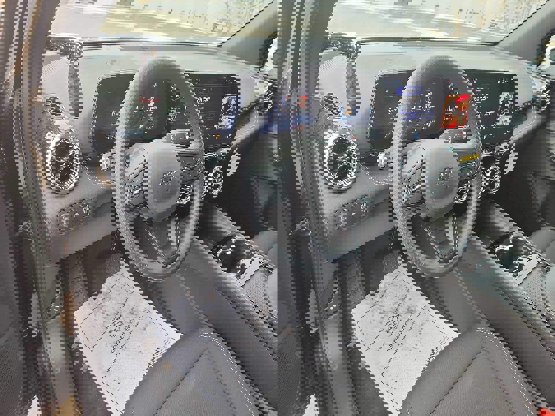 New 2024 Chevrolet Blazer EV AWD Police image 42