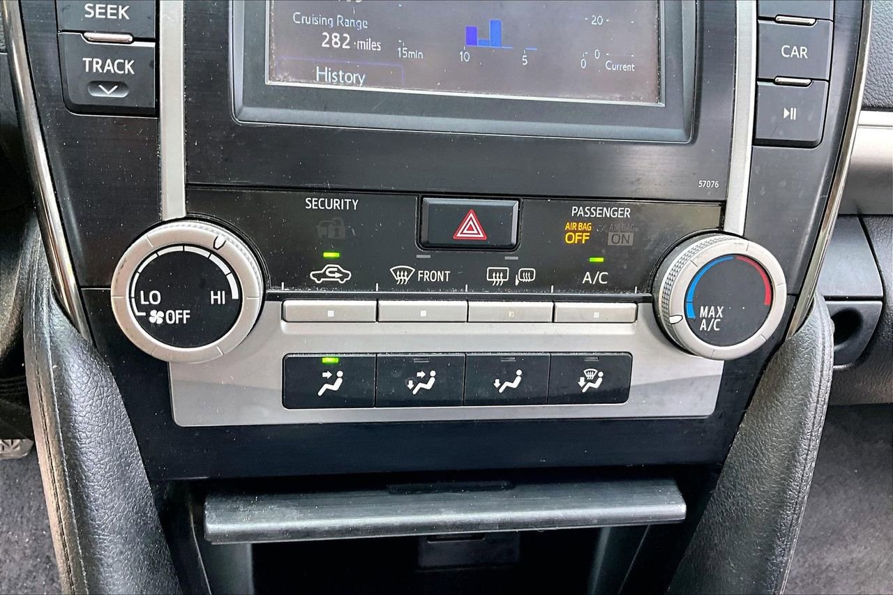 Used 2013 Toyota Camry SE FWD image 24