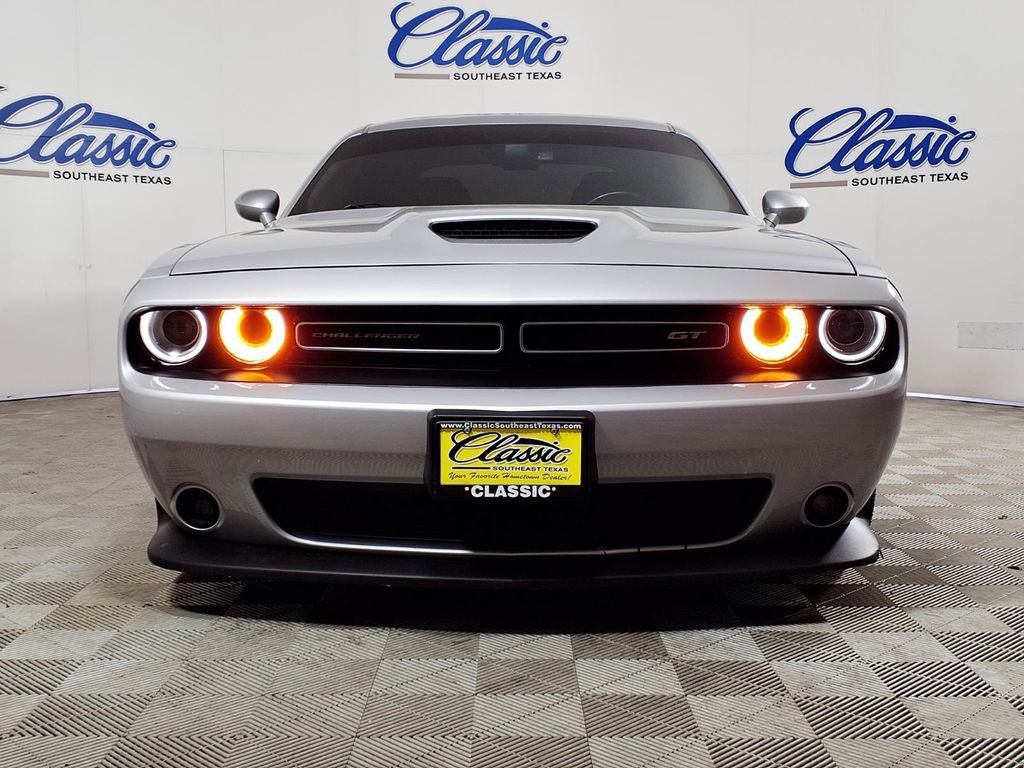 Used 2022 Dodge Challenger GT image 3