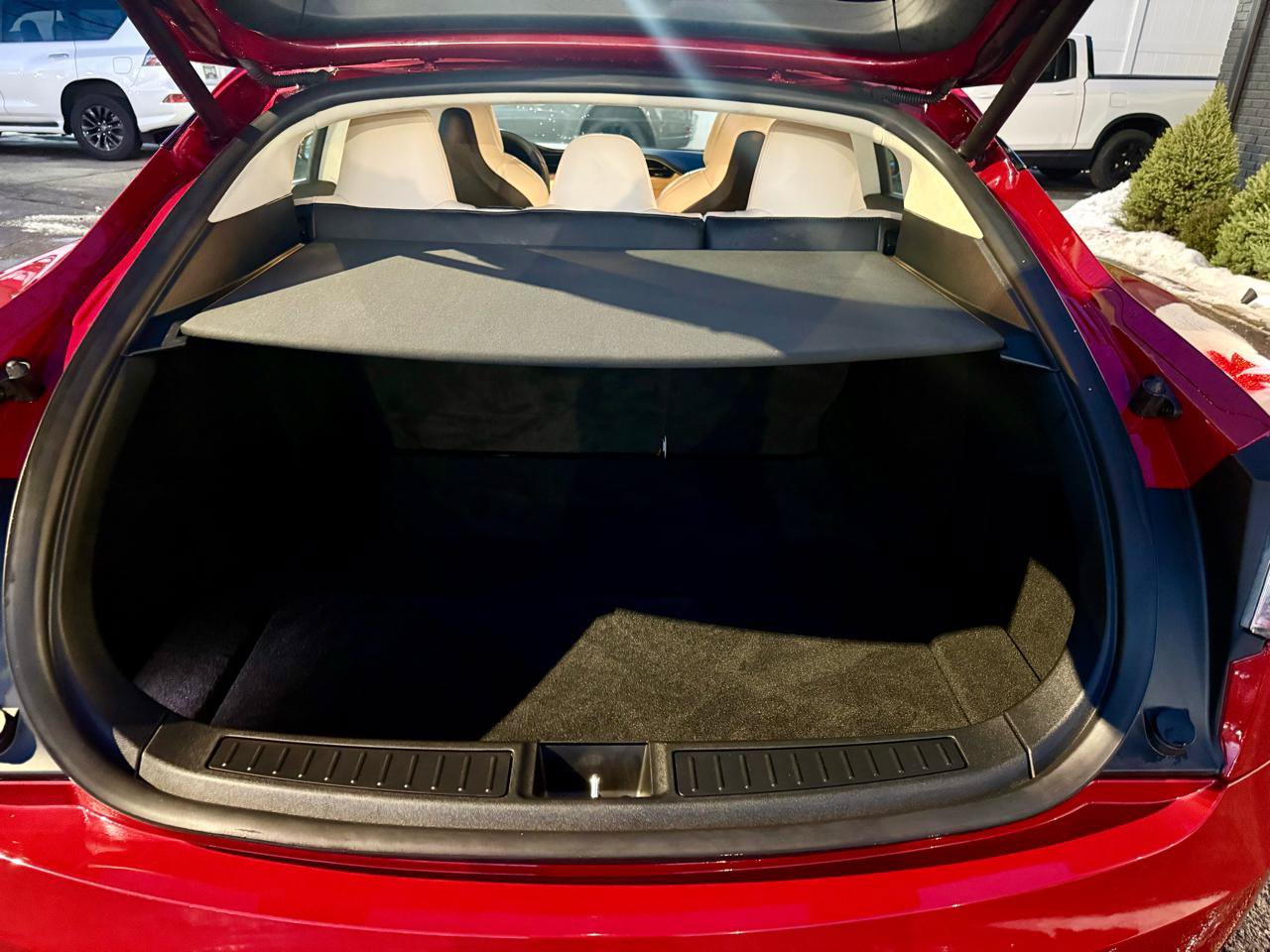 Used 2019 Tesla Model S 100D AWD/4WD image 17