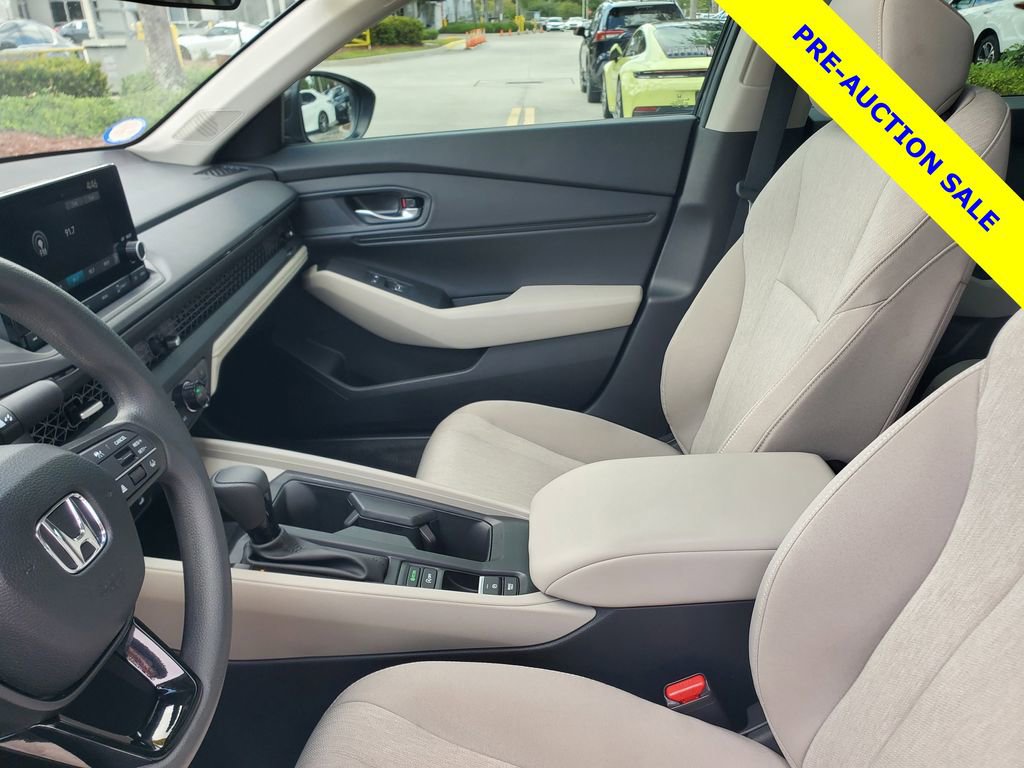 Used 2025 Honda Accord SE image 15
