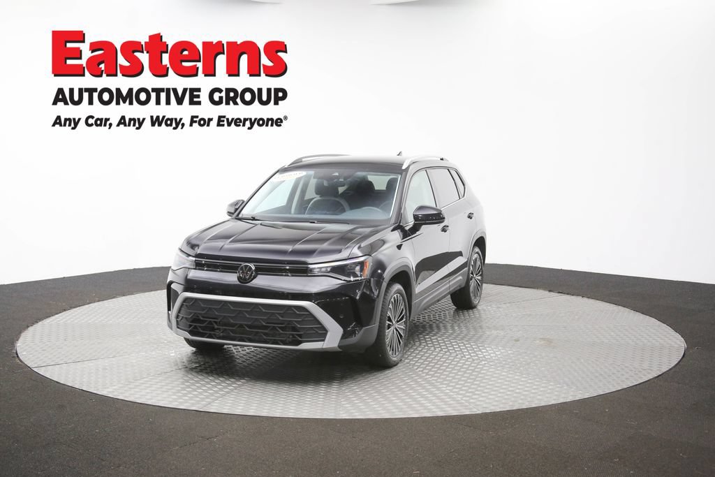 Used 2025 Volkswagen Taos SE FWD image 50
