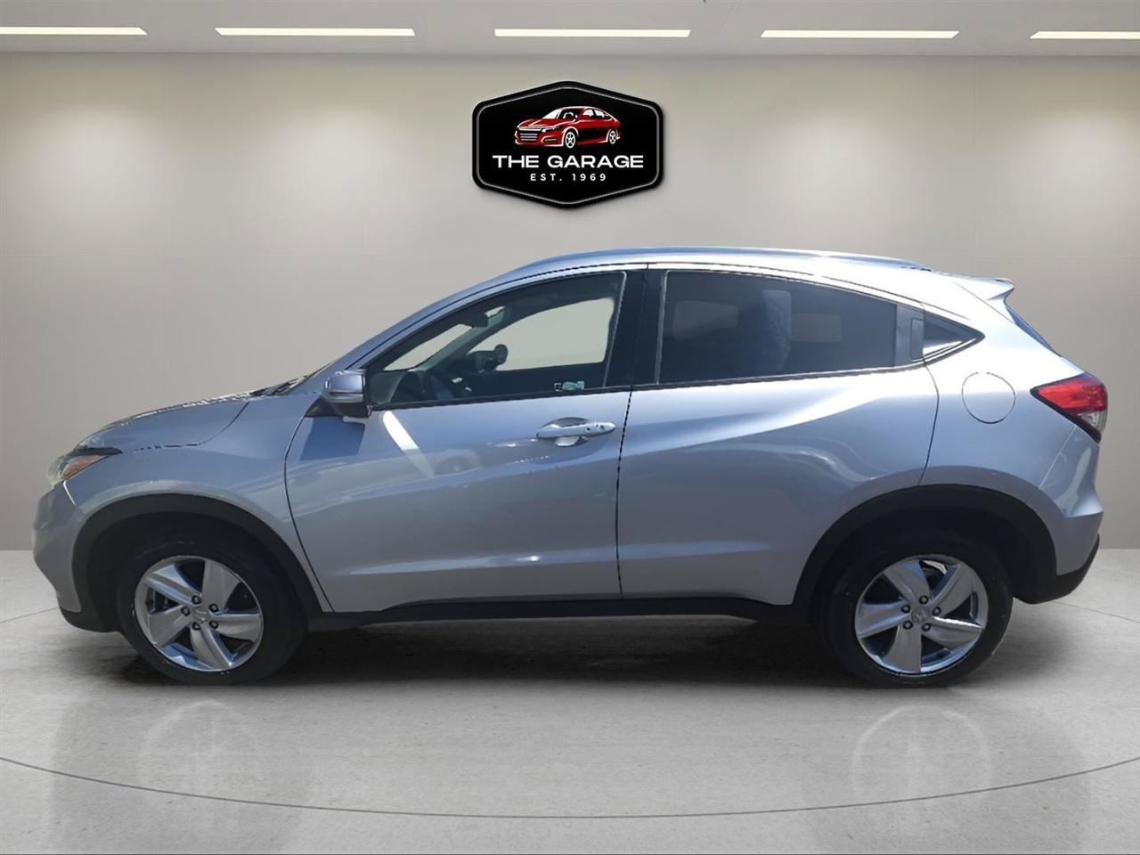 Used 2019 Honda HR-V EX image 3