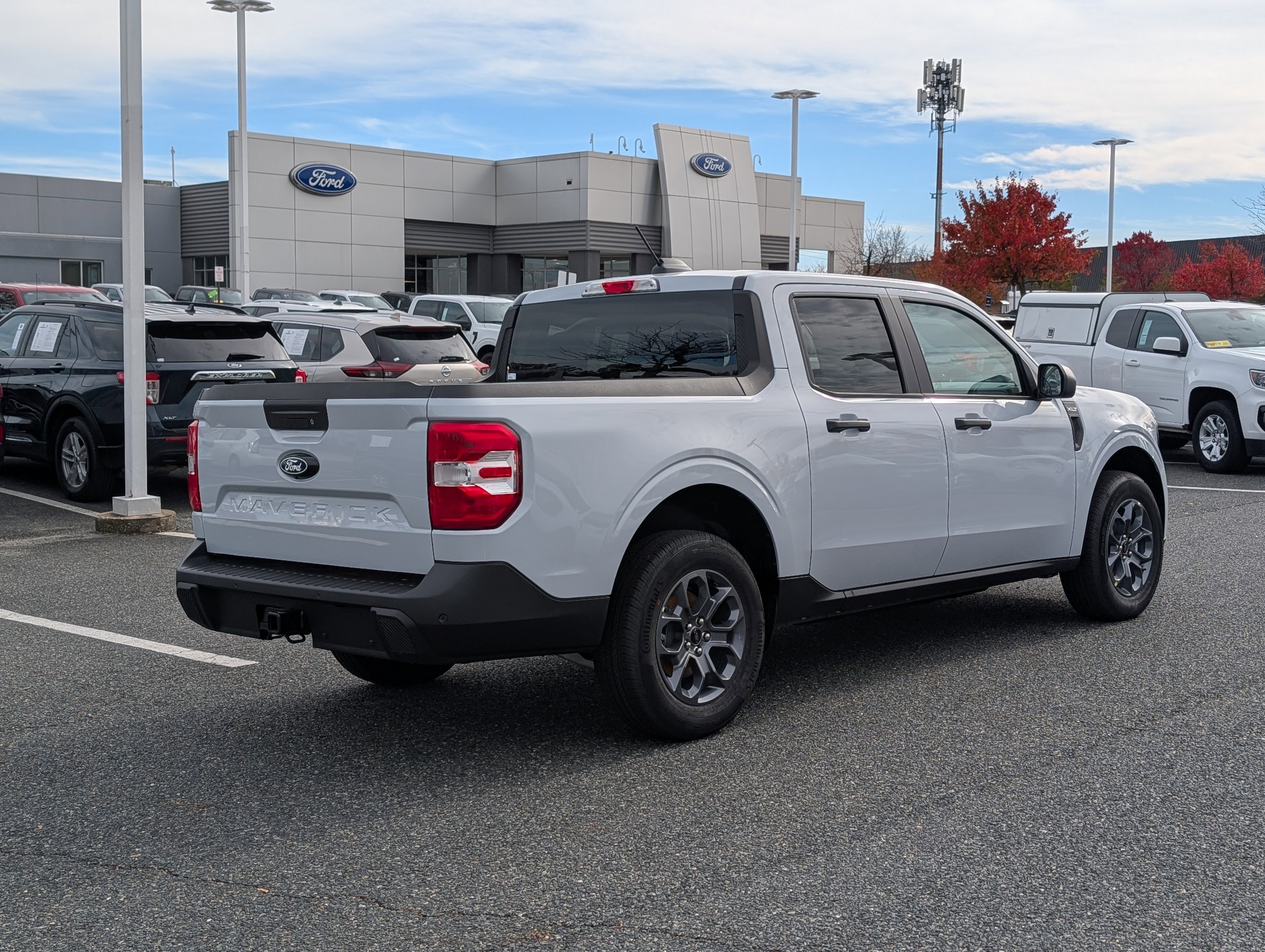 New 2025 Ford Maverick XLT w/ Equipment Group 301A image 2