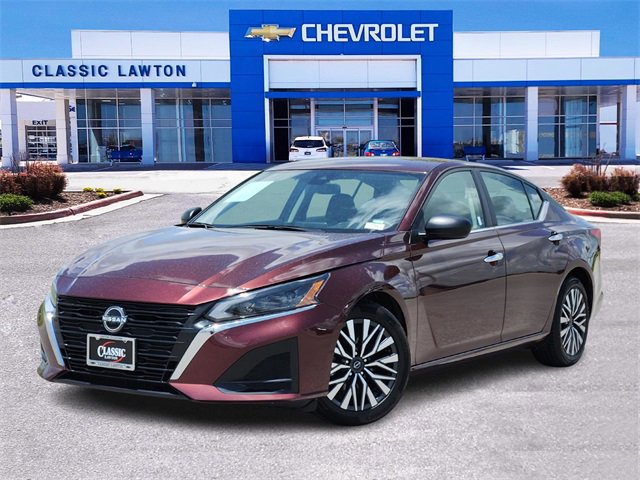 Used 2024 Nissan Altima 2.5 SV video 1
