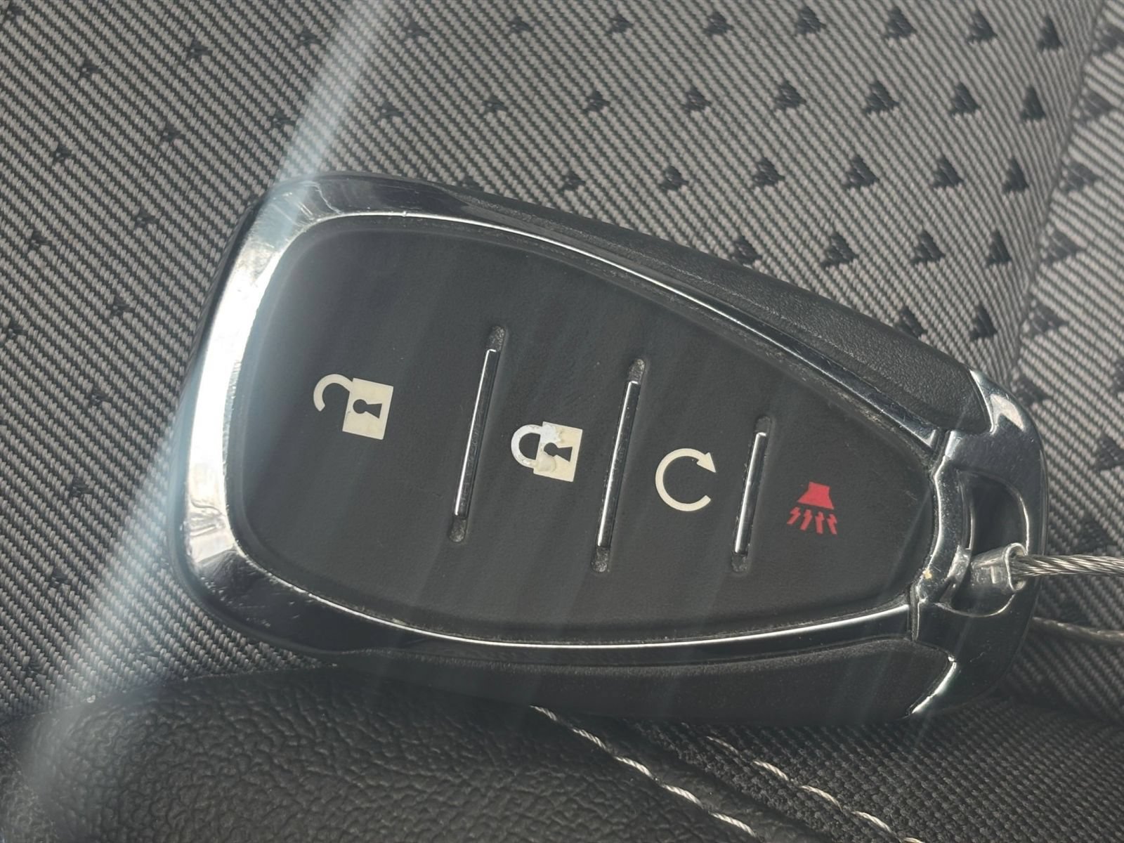 Used 2025 Chevrolet Trax LT w/ LT Convenience Package FWD image 20