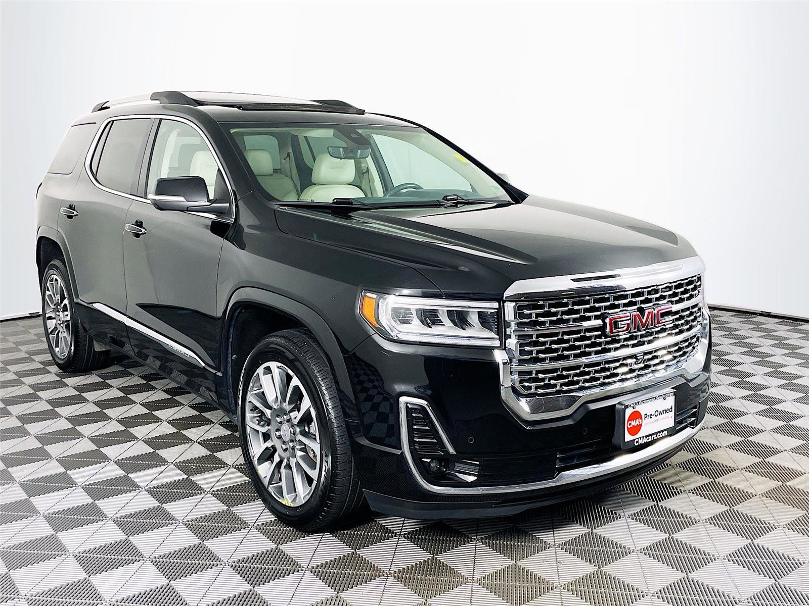 Used 2021 GMC Acadia Denali w/ Denali Technology Package image 1