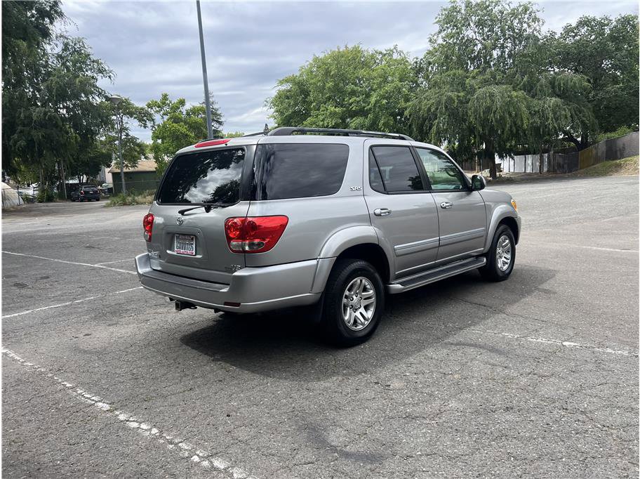 Used 2006 Toyota Sequoia SR5 RWD image 7