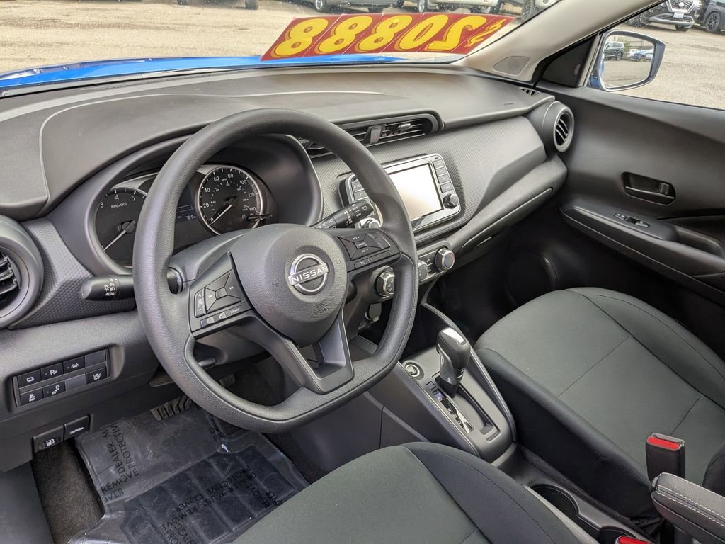 Certified 2025 Nissan Kicks Play S image 14