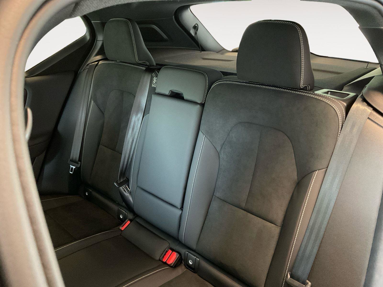 New 2026 Volvo EX40 Ultra AWD/4WD image 13