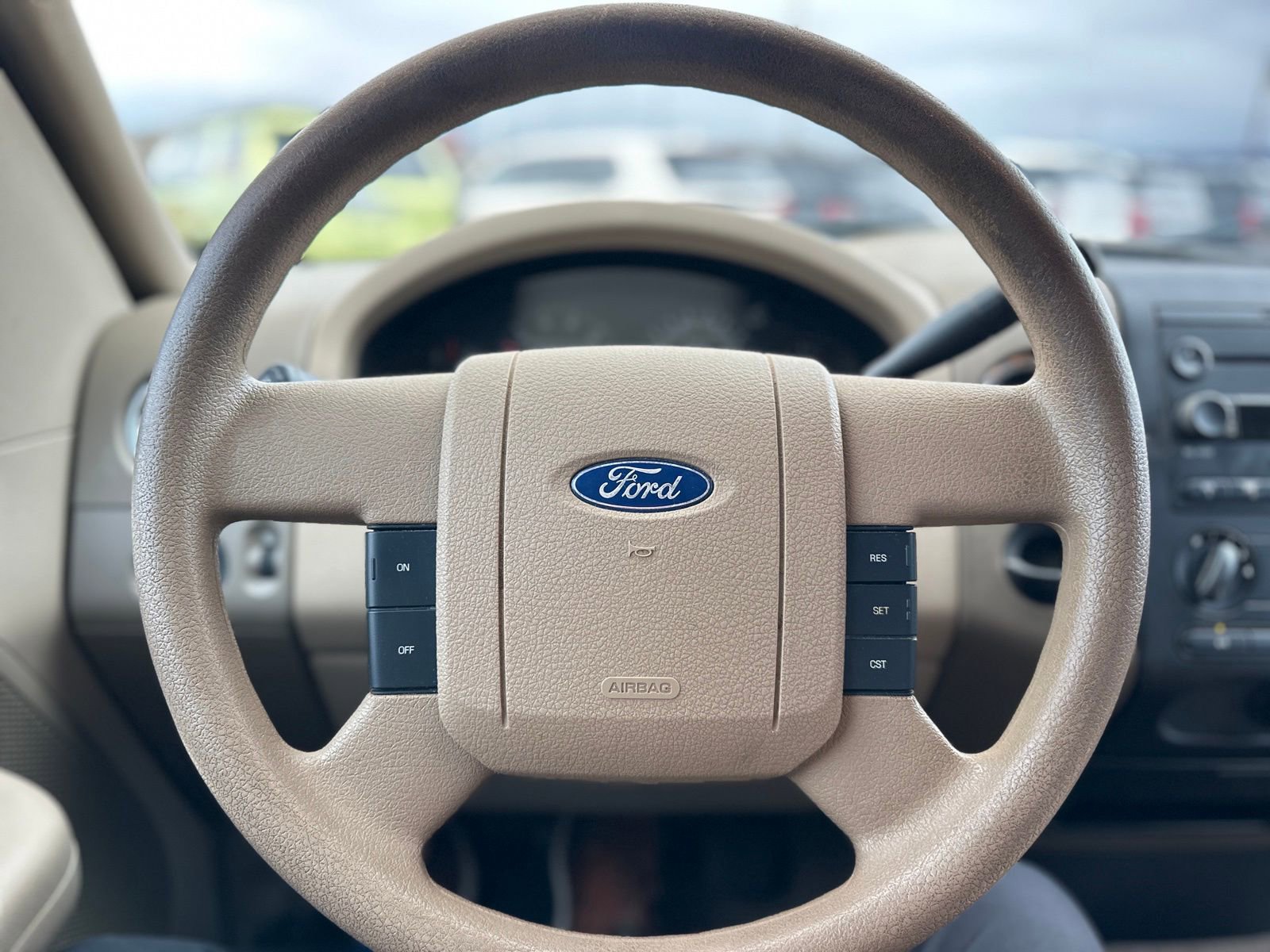 Used 2005 Ford F150 XLT image 4