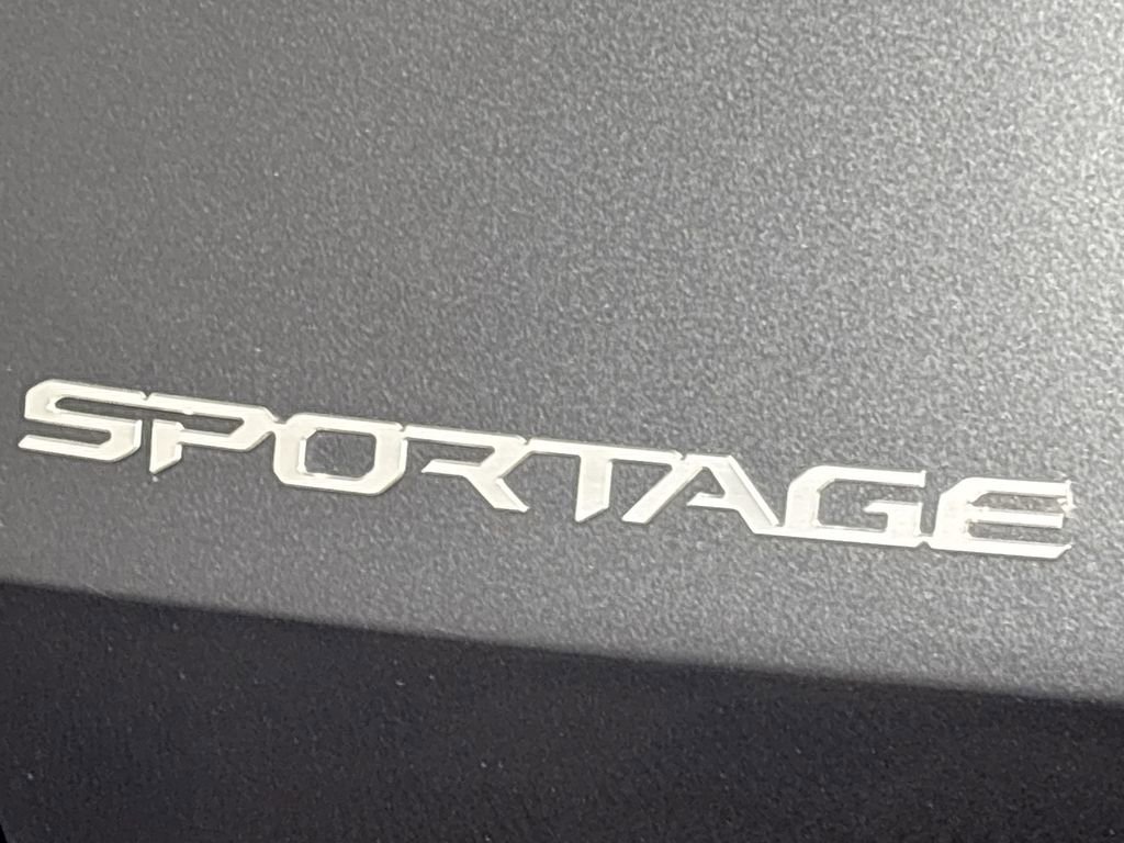 Used 2024 Kia Sportage LX image 23